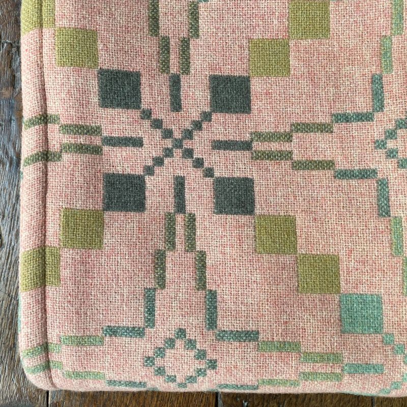 Vintage Star Welsh Blanket - Blossom
