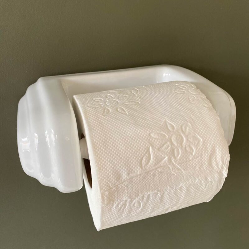 Loo Roll Holder Porcelain - Scallop