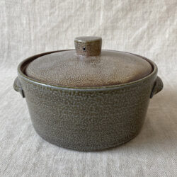 Knighton Mill Pottery Stoneware Casserole Dish - Large