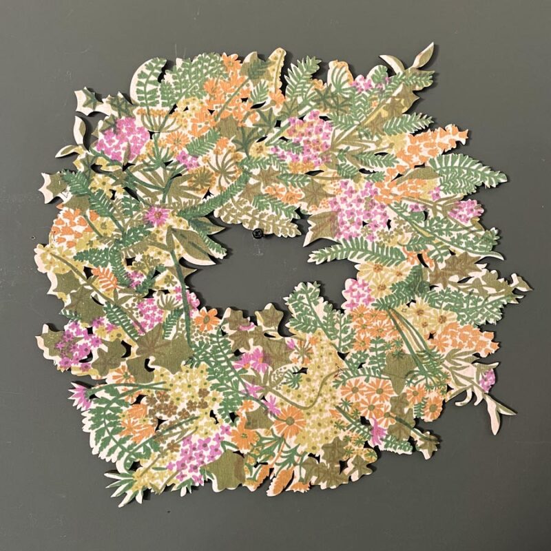 Wooden Decoration - Spring Wreath