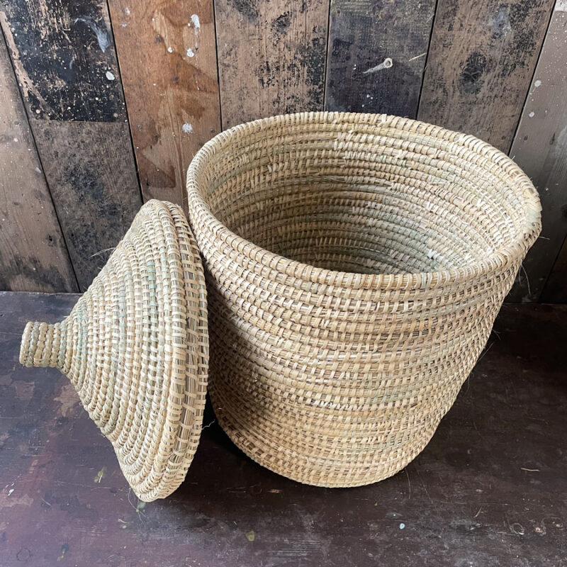 Seagrass Lidded Laundry Basket