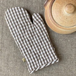 Gingham Oven Glove Tinsmiths