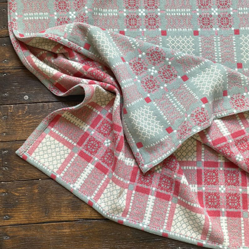 Knot Garden Welsh Throw/Single - Rhubarb - Image 6