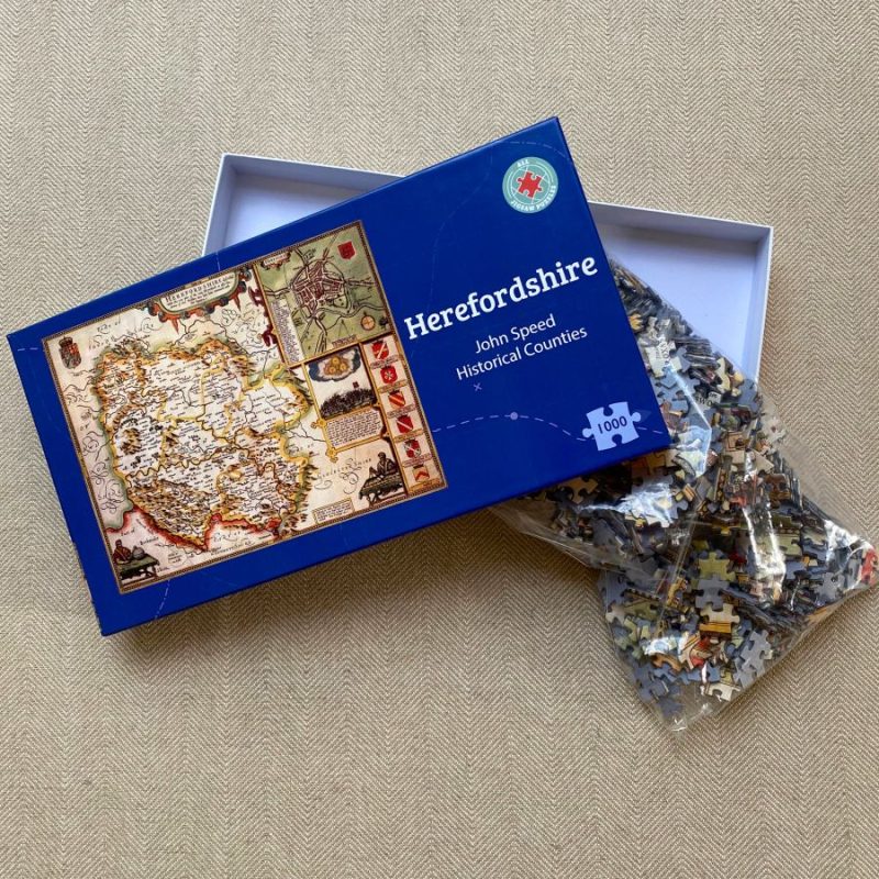 Herefordshire 1000 piece jigsaw puzzle Tinsmiths Ledbury
